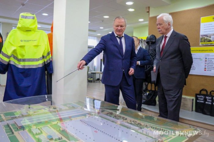 Чрезвычайный и Полномочный посол Борис Грызлов посетил ОАО «Моготекс»