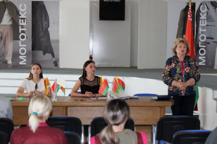 8 сентября в ОАО "Моготекс" прошла встреча с представителем "БРСМ"