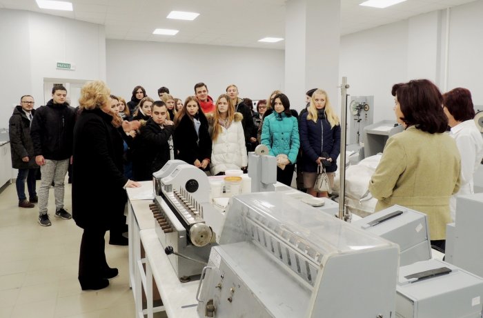 Участники форума «Студенческая осень» посетили ОАО «Моготекс»